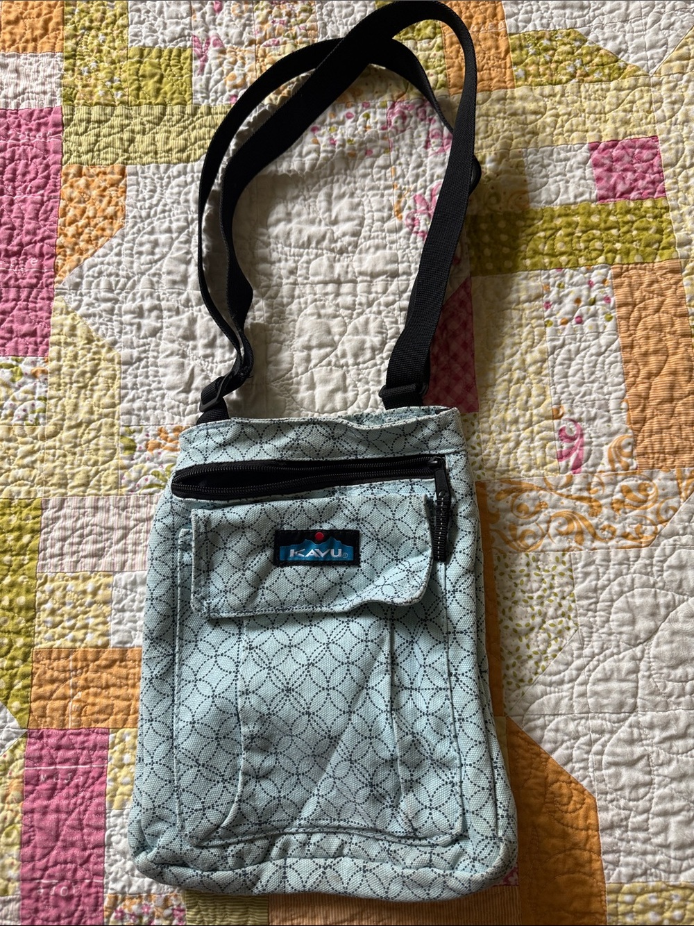 Kavu Light Blue Geometric Crossbody Shoulder Bag